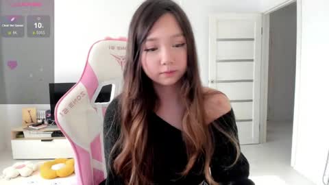 Snapshot of fluffy_rose chatting on 06/08/26, 01:09 Rose online show from 06/08/26, 01:09
