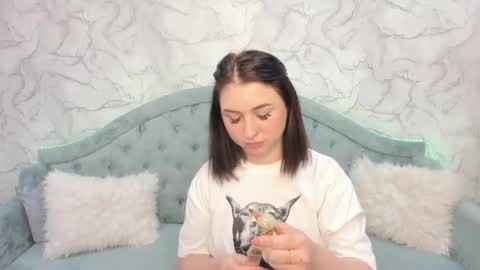 Lina online show from 05/01/26, 11:53