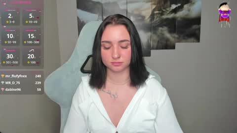 Lina online show from 05/18/26, 04:07