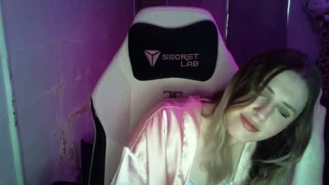 Flux online show from 11/05/25, 02:39