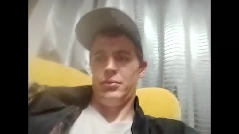 Snapshot of flybuy2525 chatting on 12/02/25, 04:07 flybuy2525 online show from 12/02/25, 04:07