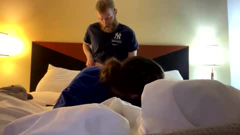 flyeaglesfly2009 online show from 03/06/26, 12:07