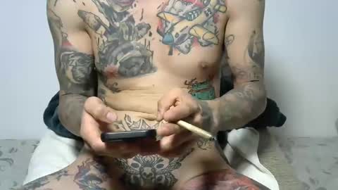 Snapshot of flylen chatting on 01/15/25, 07:01 flylen online show from 01/15/25, 07:01