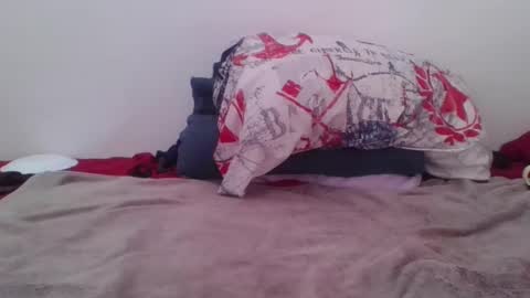 Snapshot of flylen chatting on 03/01/25, 10:55 flylen online show from 03/01/25, 10:55