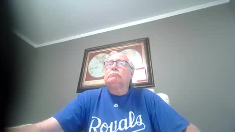 Snapshot of fmfsocal123 chatting on 10/02/25, 07:54 fmfsocal123 online show from 10/02/25, 07:54