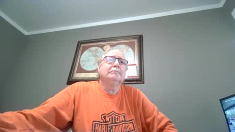 Snapshot of fmfsocal123 chatting on 10/23/25, 09:35 fmfsocal123 online show from 10/23/25, 09:35