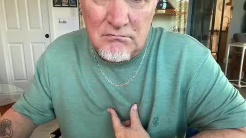 fnkywht60smthng_ online show from 02/13/26, 11:12