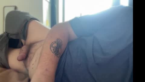 fnkywht60smthng_ online show from 02/25/26, 09:35