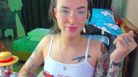 Snapshot of folinskaayaa chatting on 06/24/26, 04:55 folinskaayaa online show from 06/24/26, 04:55