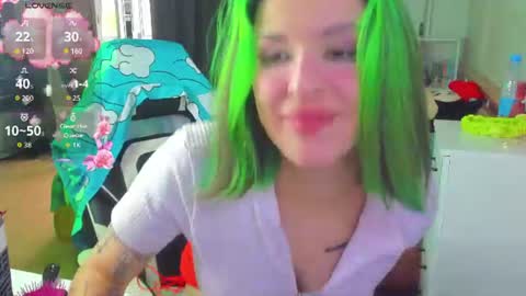 Snapshot of folinskaayaa chatting on 07/24/26, 06:00 folinskaayaa online show from 07/24/26, 06:00