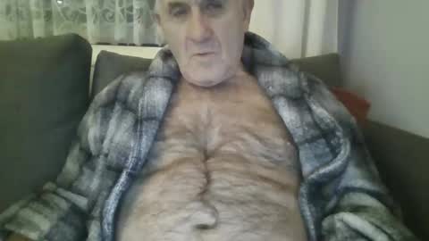 Snapshot of follador1001 chatting on 01/09/25, 10:41 follador1001 online show from 01/09/25, 10:41