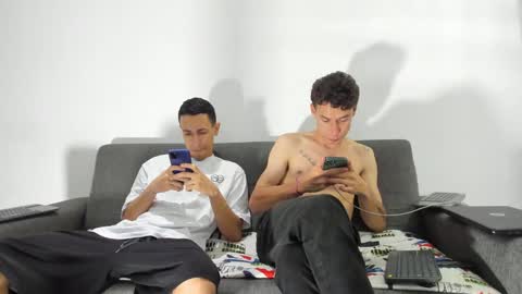 foot_master777 online show from 09/20/25, 03:29