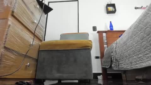 foot_master777 online show from 10/22/25, 05:30
