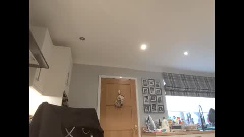 Snapshot of footworshiper2211 chatting on 11/07/25, 09:42 footworshiper2211 online show from 11/07/25, 09:42