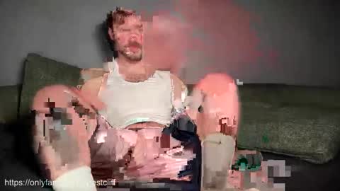 Snapshot of forestcliff chatting on 04/13/26, 11:54 Forest online show from 04/13/26, 11:54