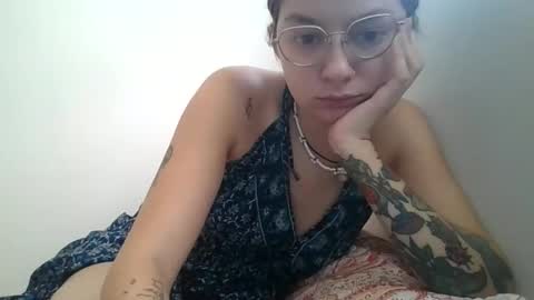 forestpet12 online show from 12/02/25, 07:03