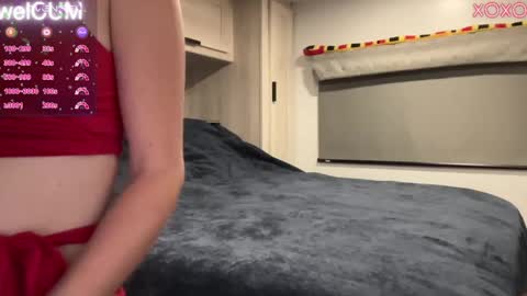 Elaine online show from 03/05/25, 01:52