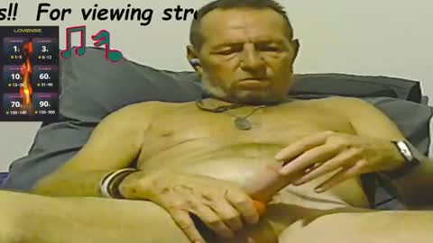 Snapshot of forexxxx_man chatting on 06/12/26, 12:31 doc online show from 06/12/26, 12:31