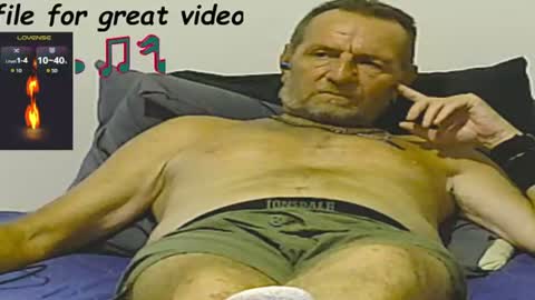 Snapshot of forexxxx_man chatting on 06/15/26, 09:44 doc online show from 06/15/26, 09:44
