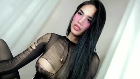 KHATRINA STACIE MARIE online show from 05/29/26, 04:21