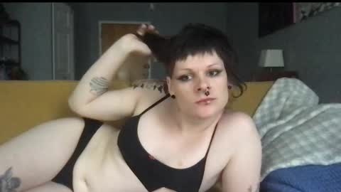 forthedolls online show from 09/17/25, 07:04