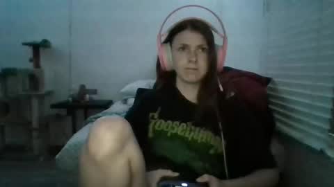 foursknfairy online show from 04/18/26, 12:14