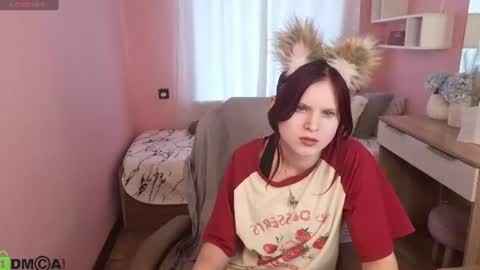 Snapshot of fox_cutee chatting on 08/01/26, 01:27 Fox online show from 08/01/26, 01:27