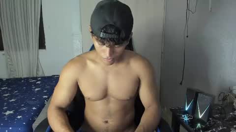Snapshot of fox_evans chatting on 07/21/26, 05:21 Fox online show from 07/21/26, 05:21