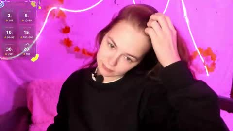 Lisa online show from 11/12/25, 07:46