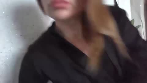 fox_red_lady7 online show from 02/02/25, 08:35