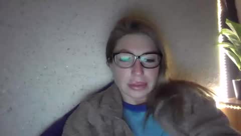 fox_red_lady7 online show from 02/07/25, 09:15