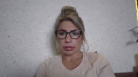 fox_red_lady7 online show from 01/08/26, 10:28