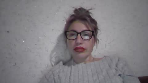 fox_red_lady7 online show from 02/20/26, 09:15