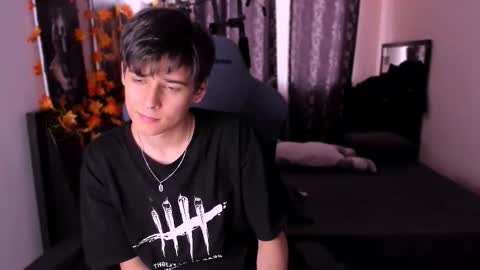 Foxicfu online show from 12/04/25, 08:12