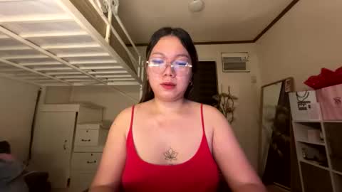 Snapshot of foxieeealona chatting on 05/16/26, 06:43 Alicia Baby online show from 05/16/26, 06:43