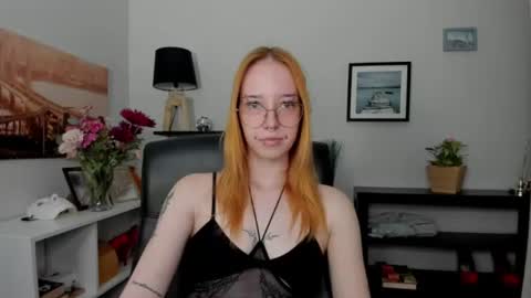 Snapshot of foxsonya chatting on 07/10/26, 05:56 Sonya online show from 07/10/26, 05:56
