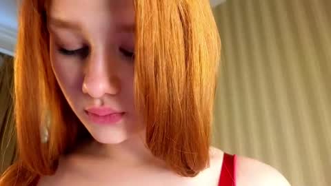 Snapshot of foxxx_tail chatting on 06/05/26, 02:56 Petra online show from 06/05/26, 02:56