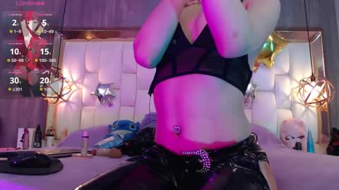 Foxxy  online show from 11/25/25, 08:42