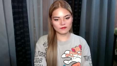 Snapshot of foxxypennyx chatting on 10/15/25, 02:39 Cheska online show from 10/15/25, 02:39