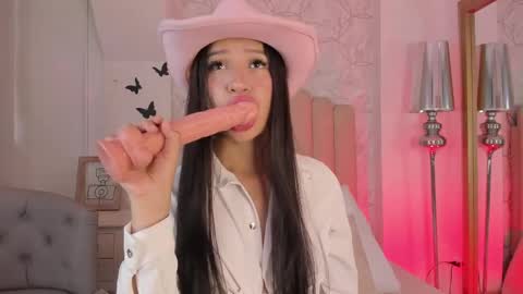 Foxy online show from 09/15/25, 07:58