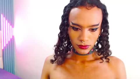 Ella online show from 02/25/25, 03:16