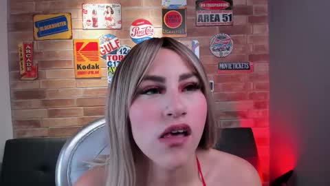 Miss Rhenna online show from 11/11/25, 11:10