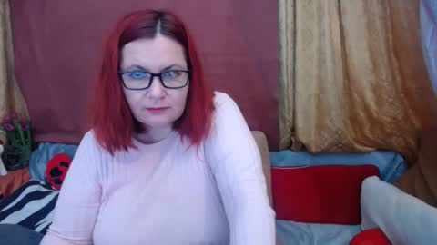 Snapshot of foxydesiree chatting on 04/18/26, 09:15 foxydesiree online show from 04/18/26, 09:15
