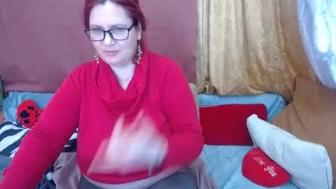 Snapshot of foxydesiree chatting on 04/21/26, 02:04 foxydesiree online show from 04/21/26, 02:04