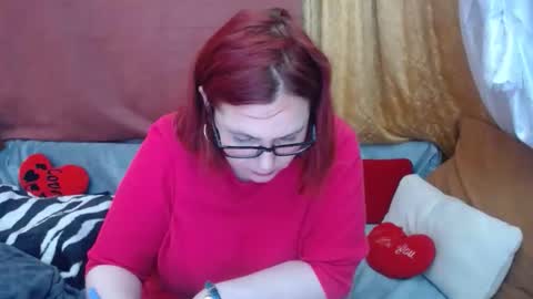 Snapshot of foxydesiree chatting on 04/29/26, 02:21 foxydesiree online show from 04/29/26, 02:21