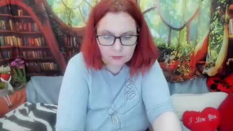 Snapshot of foxydesiree chatting on 05/29/26, 03:43 foxydesiree online show from 05/29/26, 03:43
