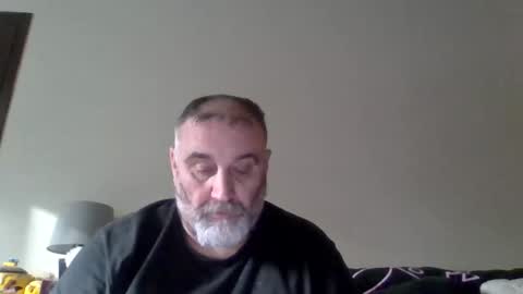 foxyfang online show from 10/24/25, 09:11