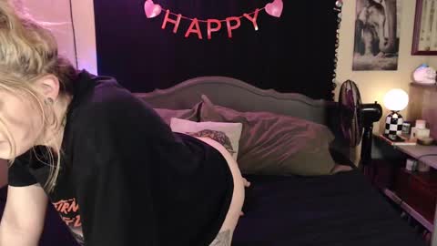 Mallory Koxx online show from 02/20/25, 07:34