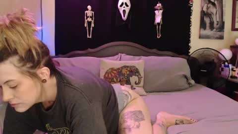 Mallory Koxx online show from 10/16/25, 06:09