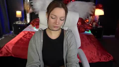 Maya online show from 02/06/26, 02:09